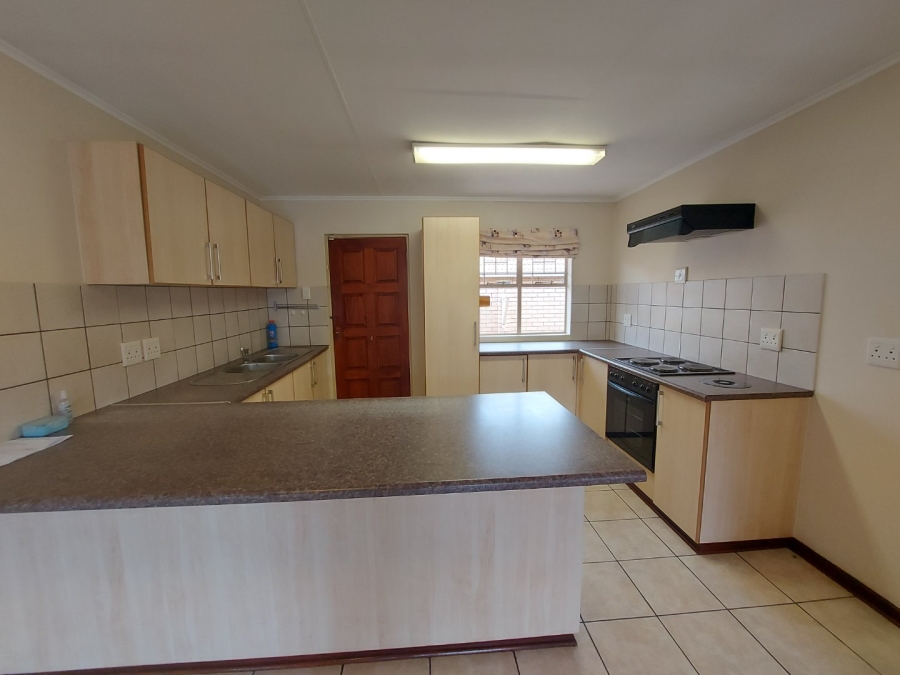 2 Bedroom Property for Sale in Universitas Free State